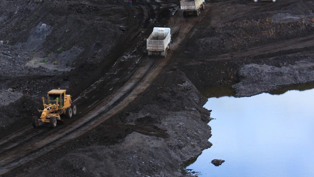 Coronado Battles Rain and Delays to Maintain Met Coal Output